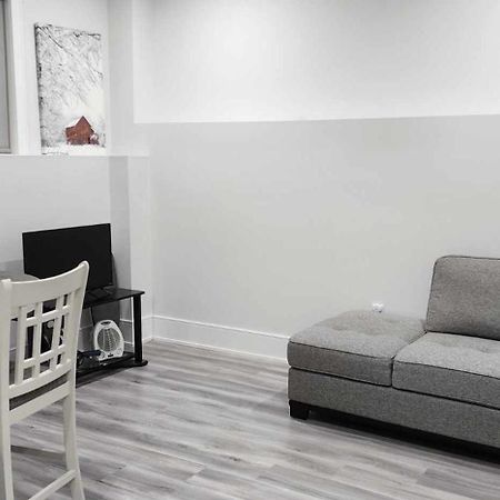 Scarborough New 2-Bedroom Basement Toronto Exterior foto